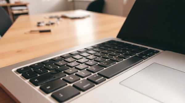 Top 5 avantages d'acheter un MacBook d'occasion intelligemment